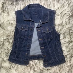 Jean Vest